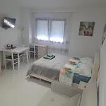 Pensión Aj 4*