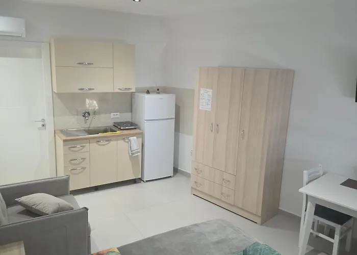 Aj Guest house